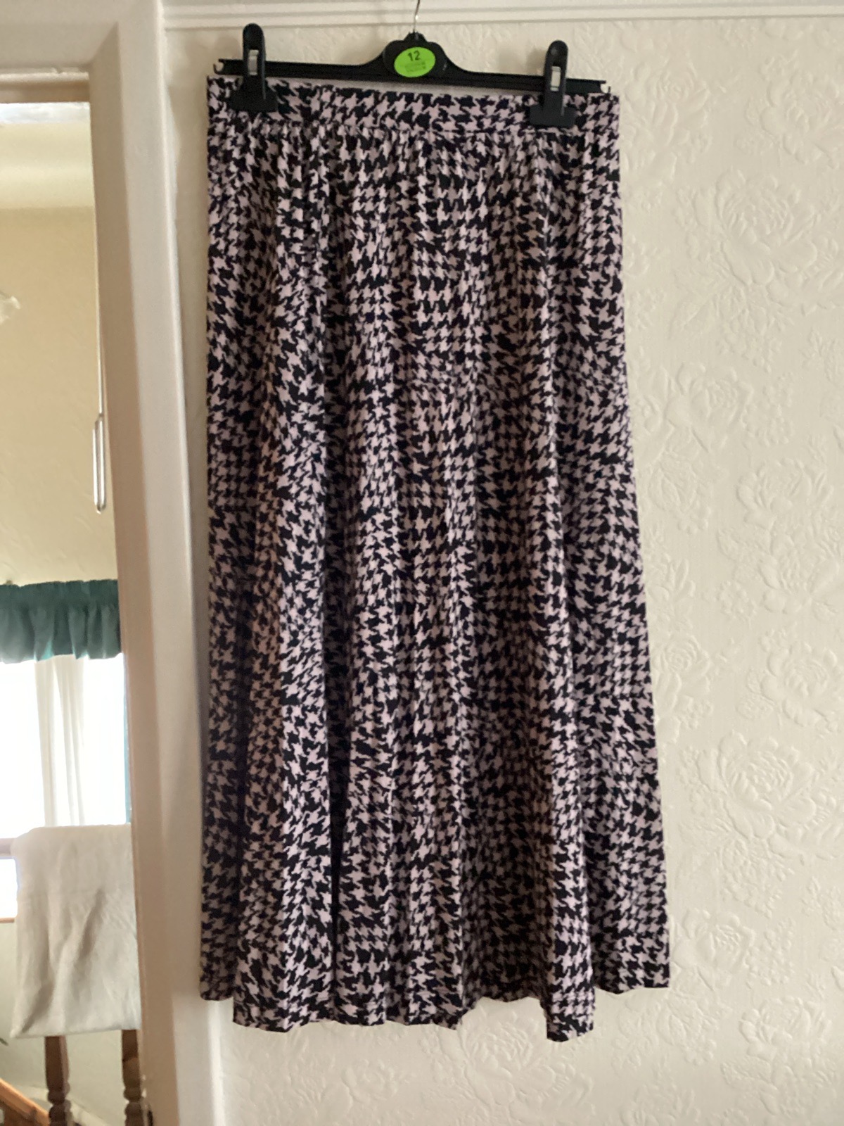 Ladies skirt