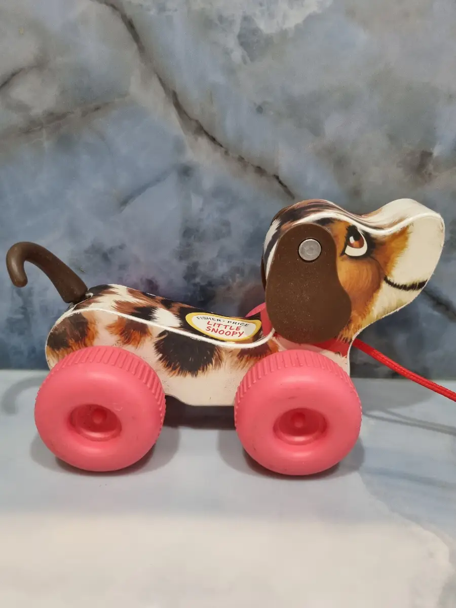 Fisher-Price Classic Little Snoopy Pull Toy (2014 Retro Edition, Pink Wheels)