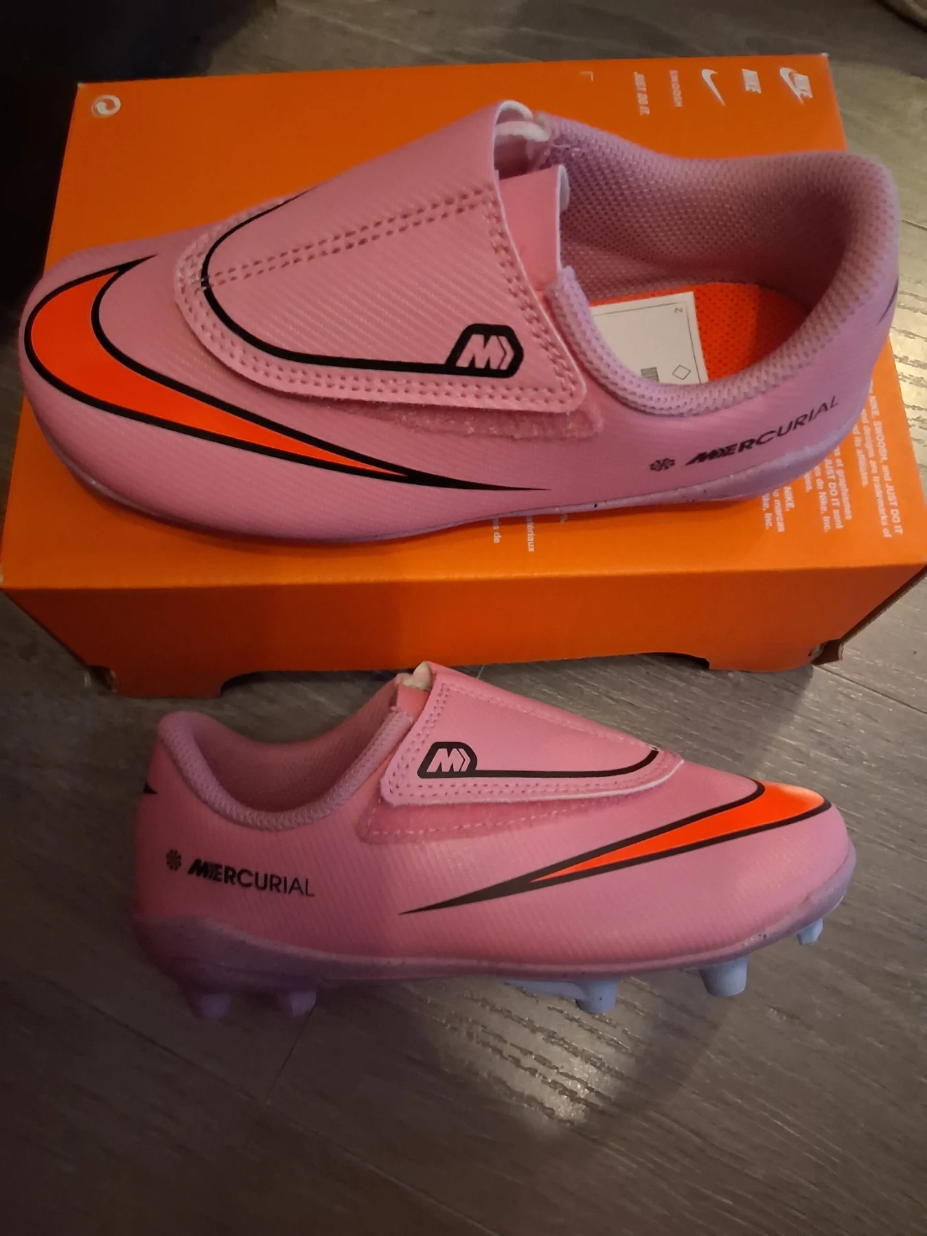 Nike mercurial vapor club football boots size c10.5