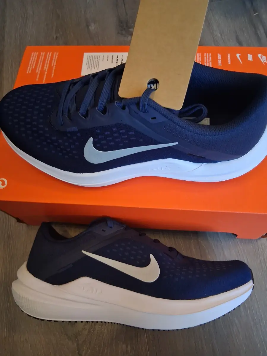 Nike air winflo trainers size 6 uk mens