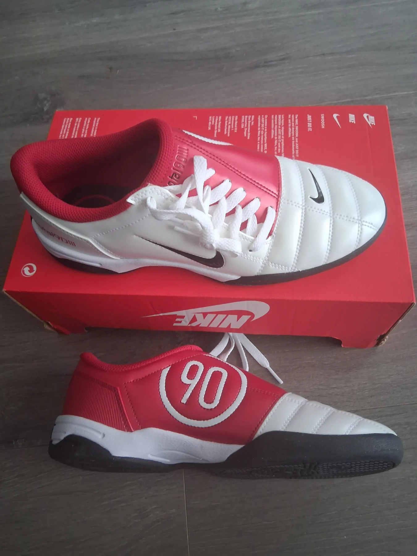 Nike total 90 retro football trainers size 7 uk