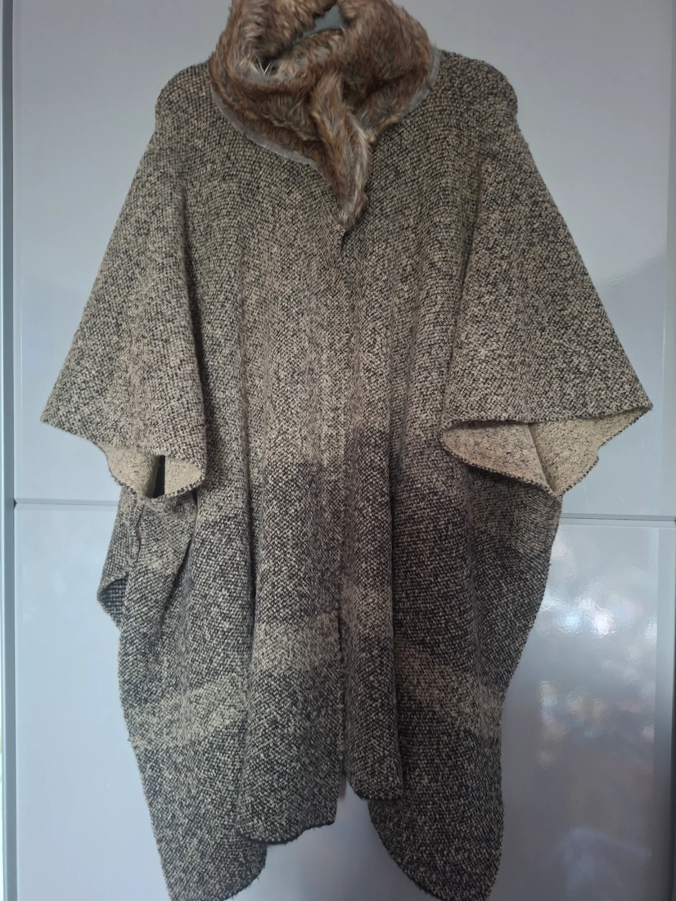 Brand New Marks and Spencer Knit  Poncho. One Size