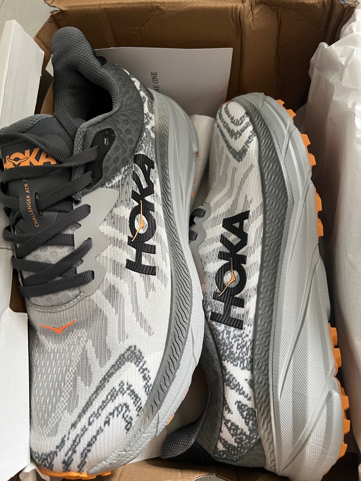Hoka Challenger