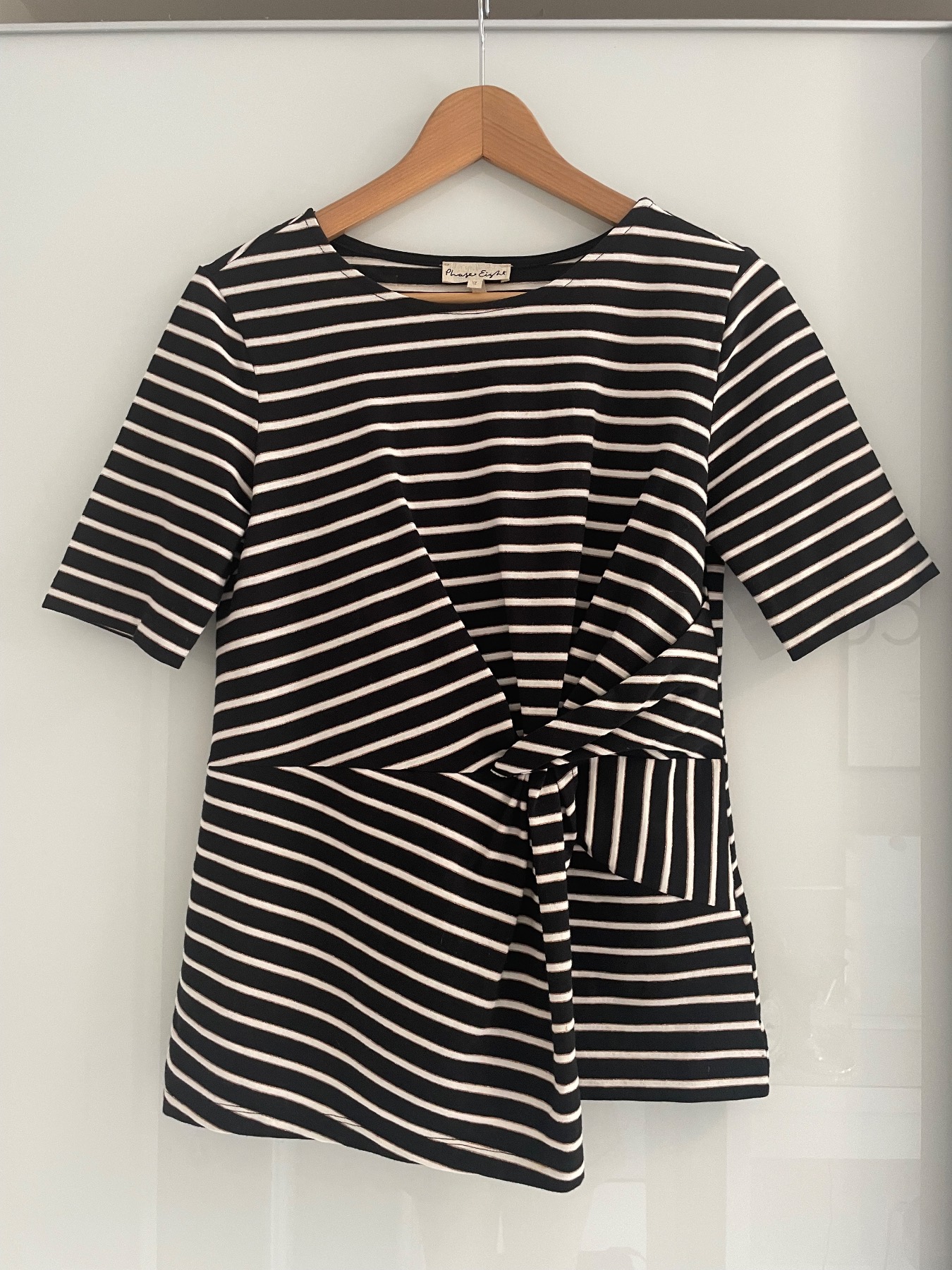 Amazing Phase Eight Black White Gold Striped Tie Front Relaxed Smart Casual T-Shirt Top - Size 10