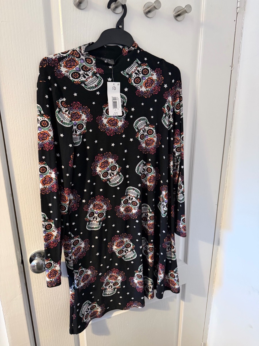 Papaya Black Skull Print Dress – BNWT – Size 10
