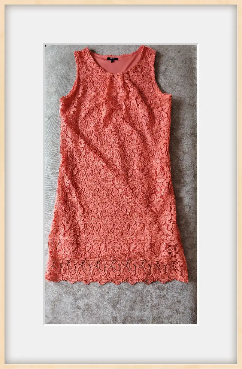 Papaya coral lace shift dress 🌸