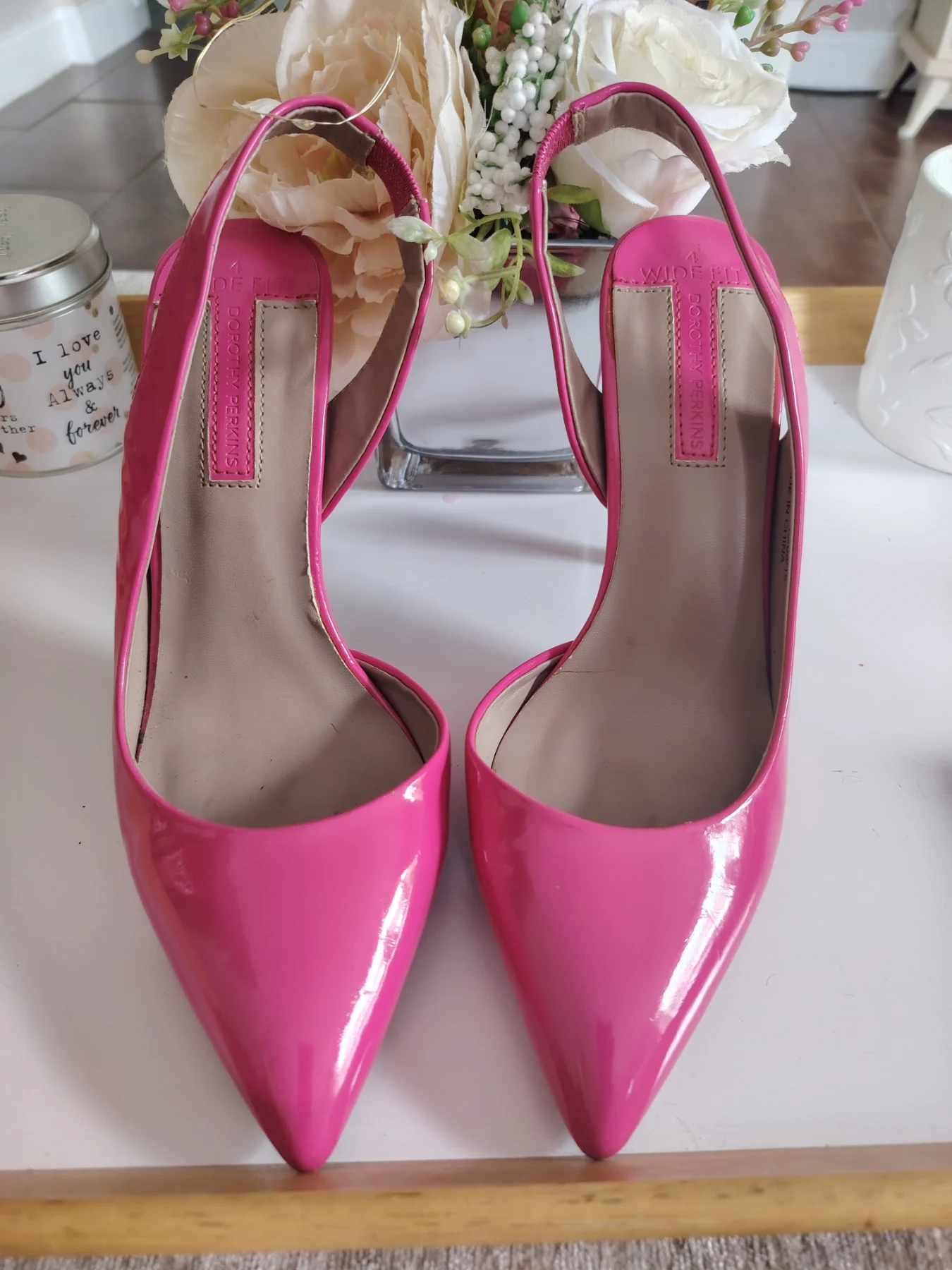 Hot pink patent slingback heels 💕