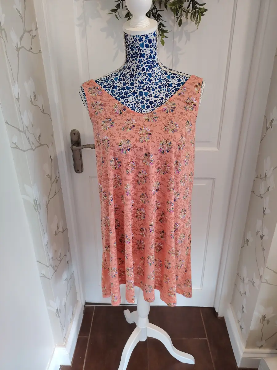 Papaya Peach floral swing dress 🌸