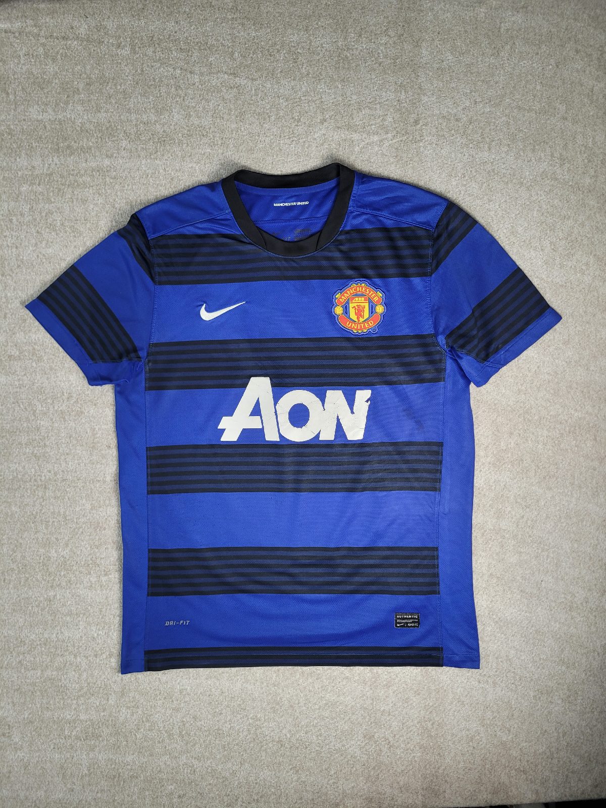 Nike Football Shirt Mens Size Large Manchester United 2011/12Blue Black Short Sleeve Away