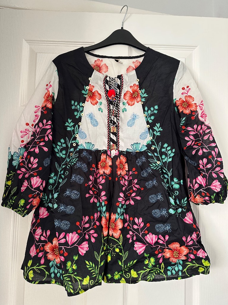 Black & Colorful Floral Printed Short Kurta / Blouse