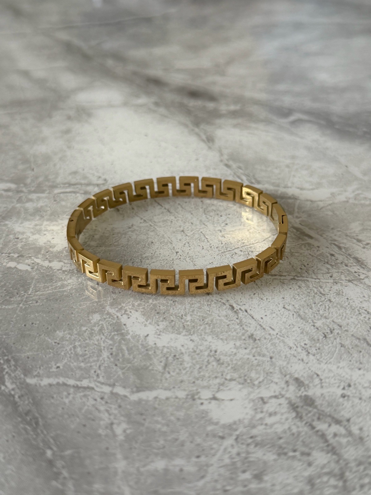 Unisex Style Gold Bangle Bracelet