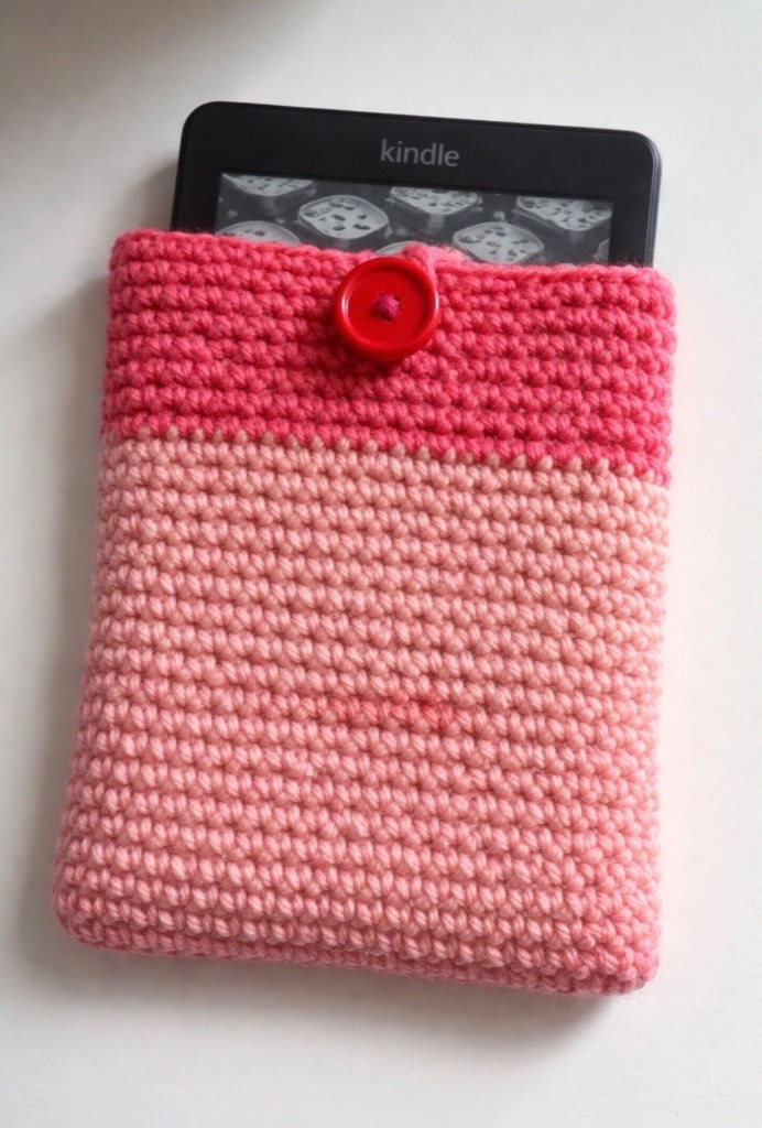 Handmade crochet pink kindle/ e-reader sleeve