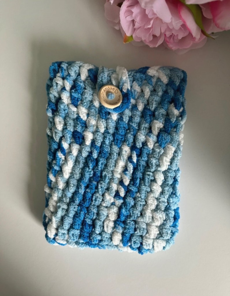 Handmade crochet blues kindle/ e-reader sleeve