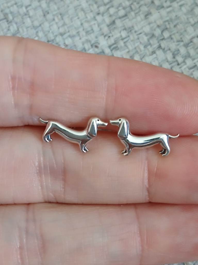 Sterling Silver Dachshund Stud Earrings S925 Sausage Dog Earrings