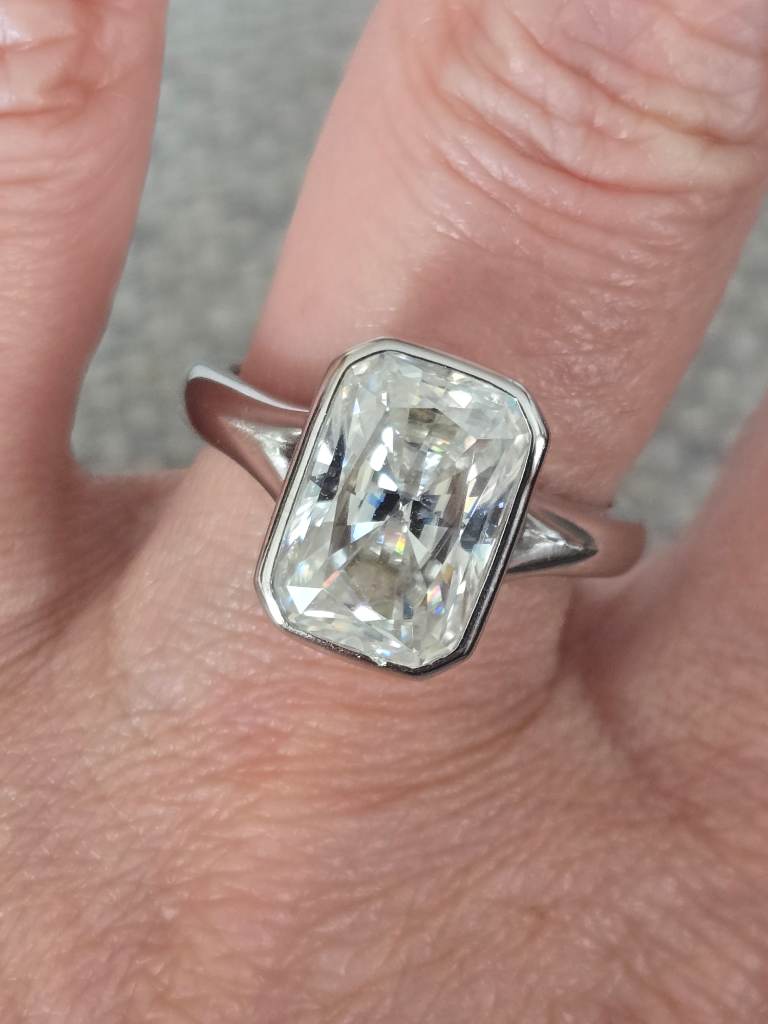 4.5ct Radiant Cut Moissanite Ring S925 Sterling Silver GRA Certified UK Size P1/2