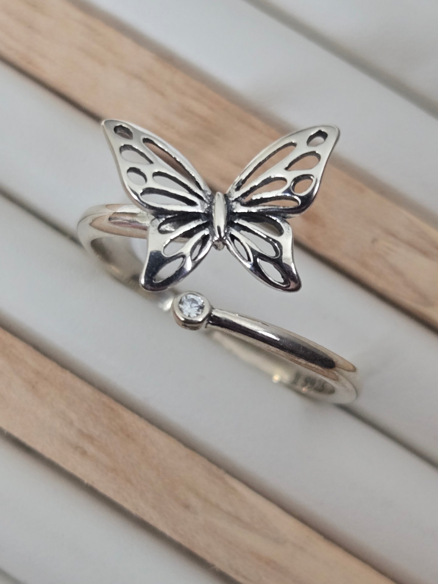s925 sterling silver hollowed out butterfly ring with CZ crystal