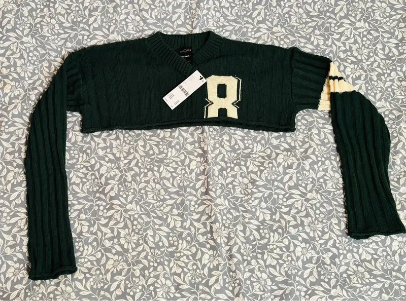 BNWT iets frans Green Cropped Sweater US High School Football Design Small Petit RRP £35
