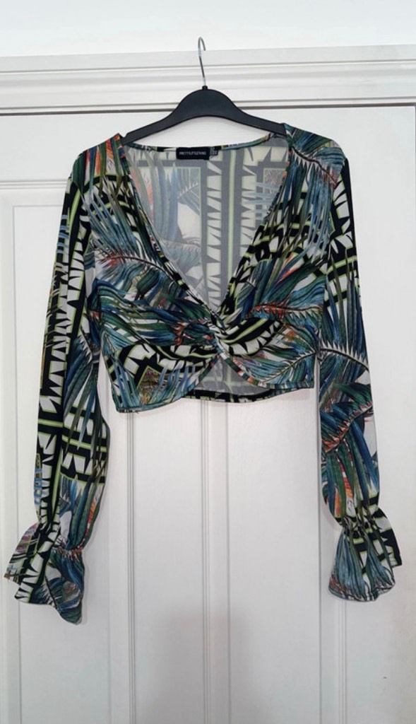 Pretty Little Thing Top Size 10