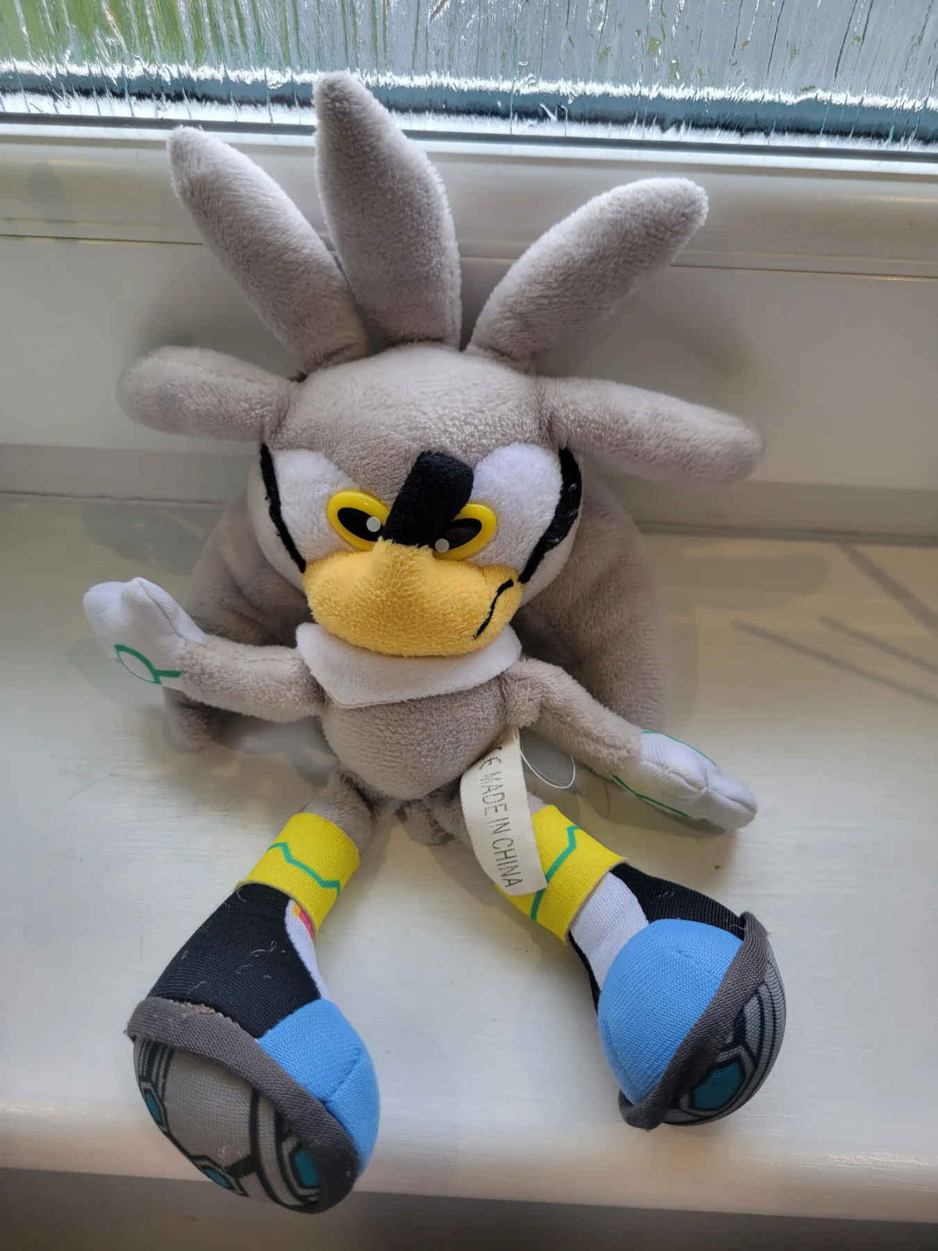 Silver from sonic the hedgehog small soft toy  Good condition