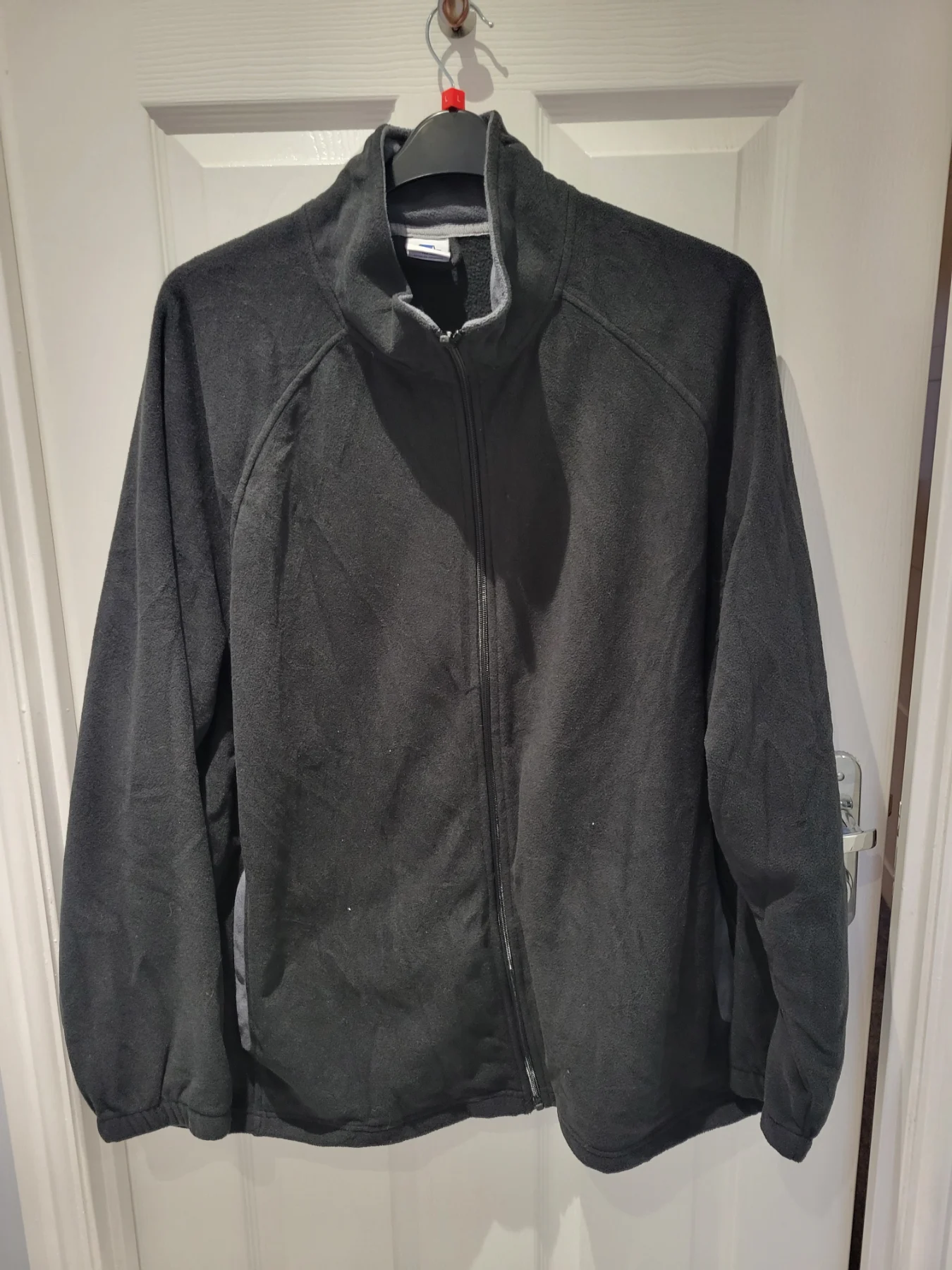 Starter  Black  Fleece jacket  2xl  Good condition