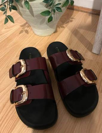 Trendy flat sandals strappy summer sandals casual footwear