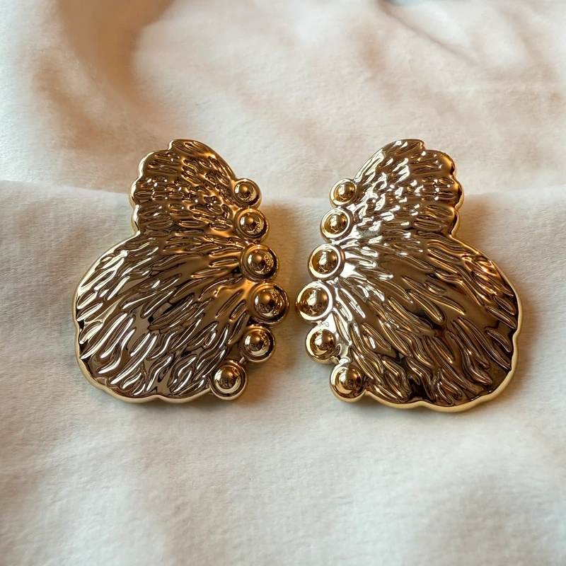 vintage style gold tone wave earrings textured ripple earrings 80s inspired statement earrings
