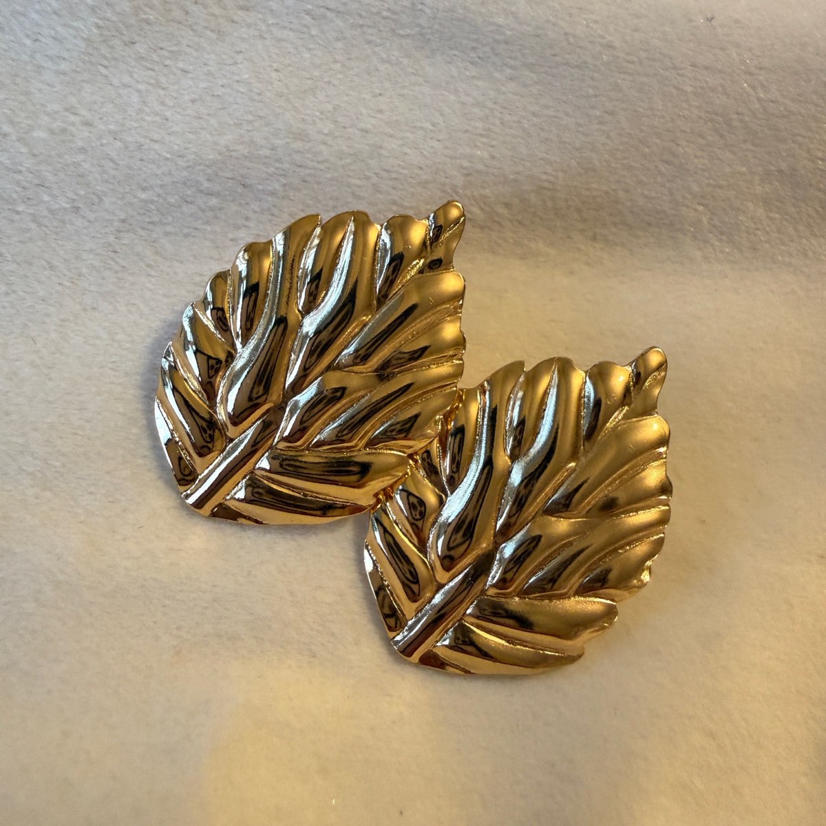 Vintage Style Leaf Earrings beautiful Elegant Fashion Jewellery