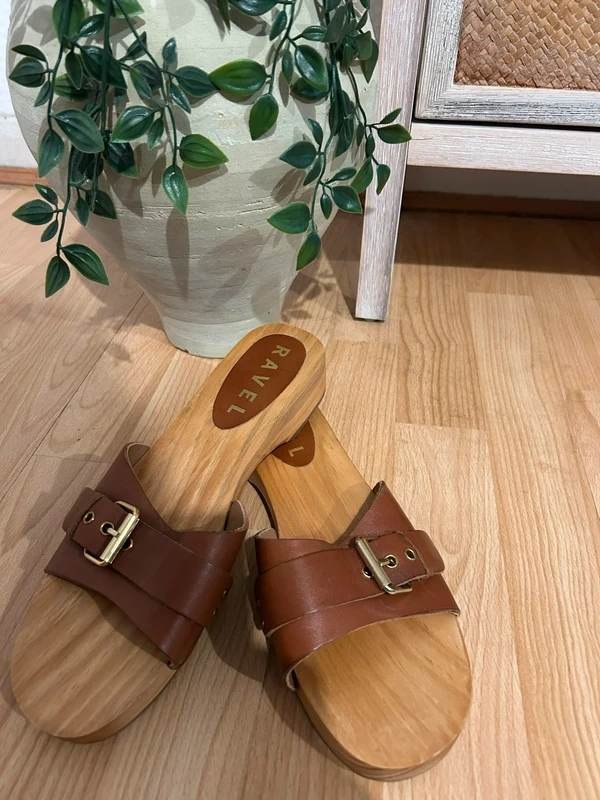brown leather sandals wooden sole buckle sandals size 7 adjustable strap sandals casual summer shoes