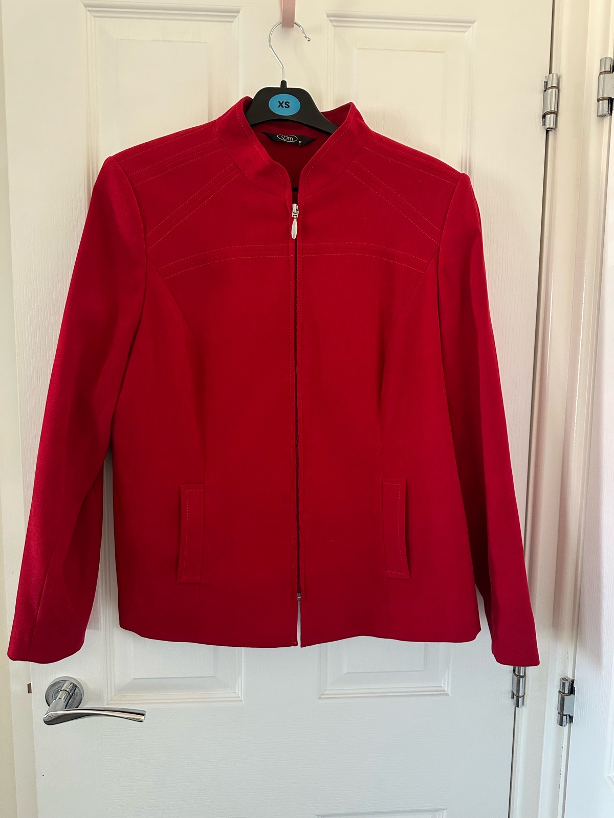 BM red zip-up tailored jacket with a mandarin/funnel neckline size 14