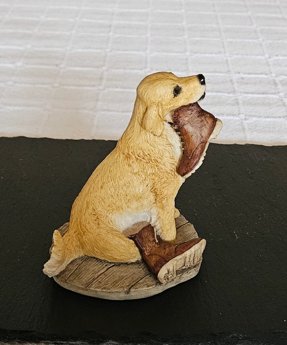 Sherratt & Simpson Golden Retriver Figure