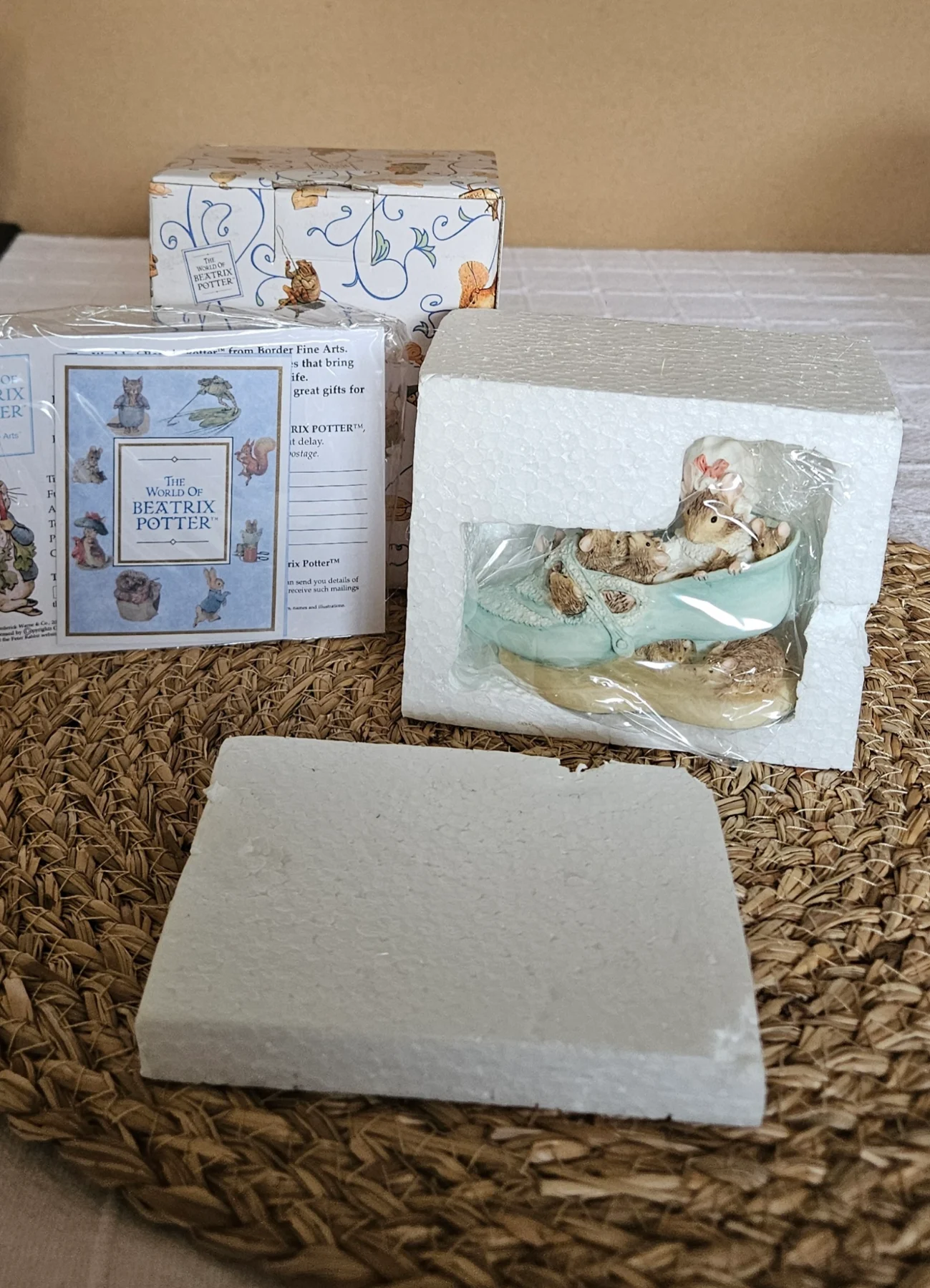 Beatrix Potter The old Woman who lived in a shoe