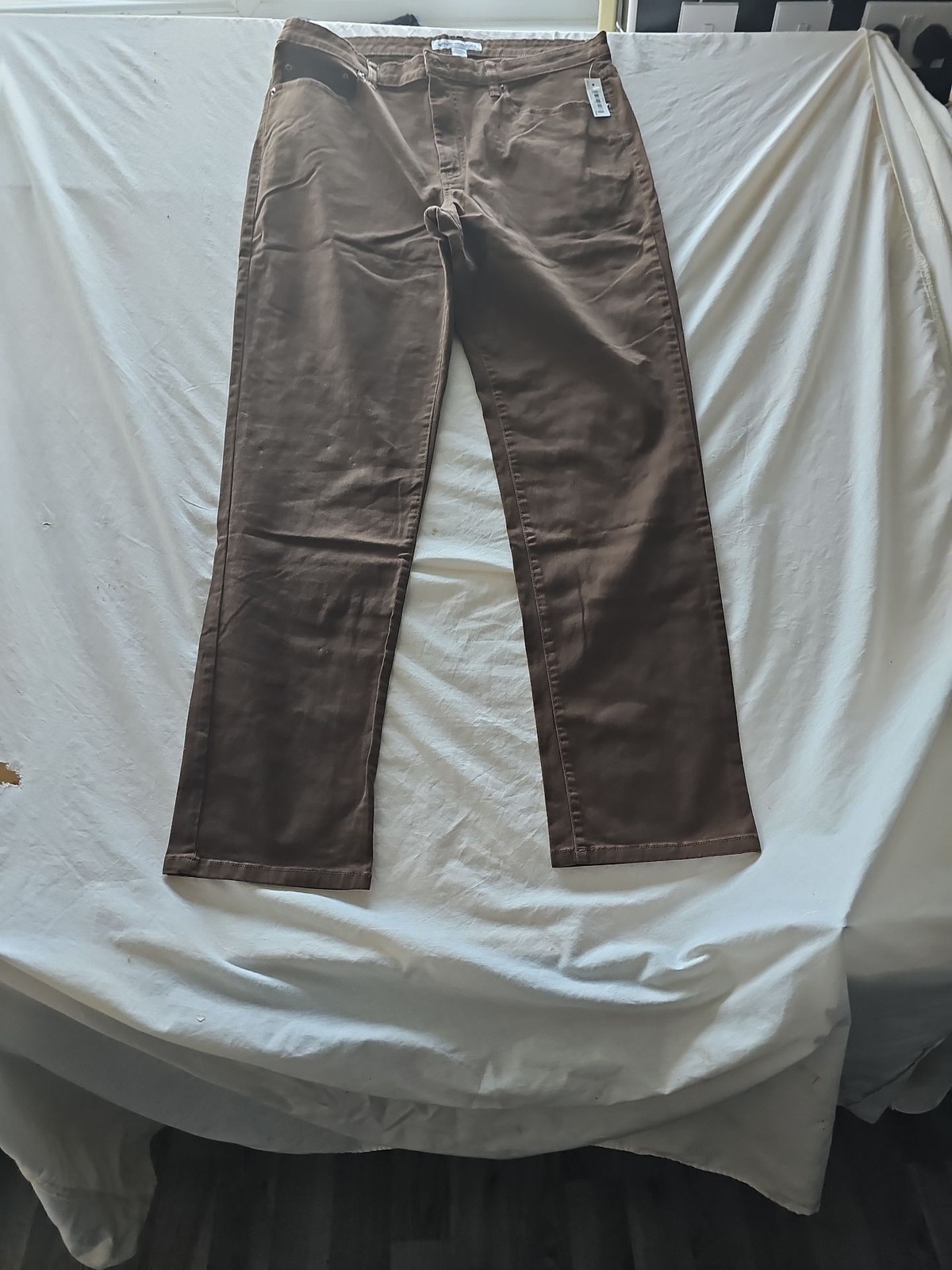 Amazon Essentials Men's Brown Straight-Leg Casual Chino Pants 337 w36 L 29/32