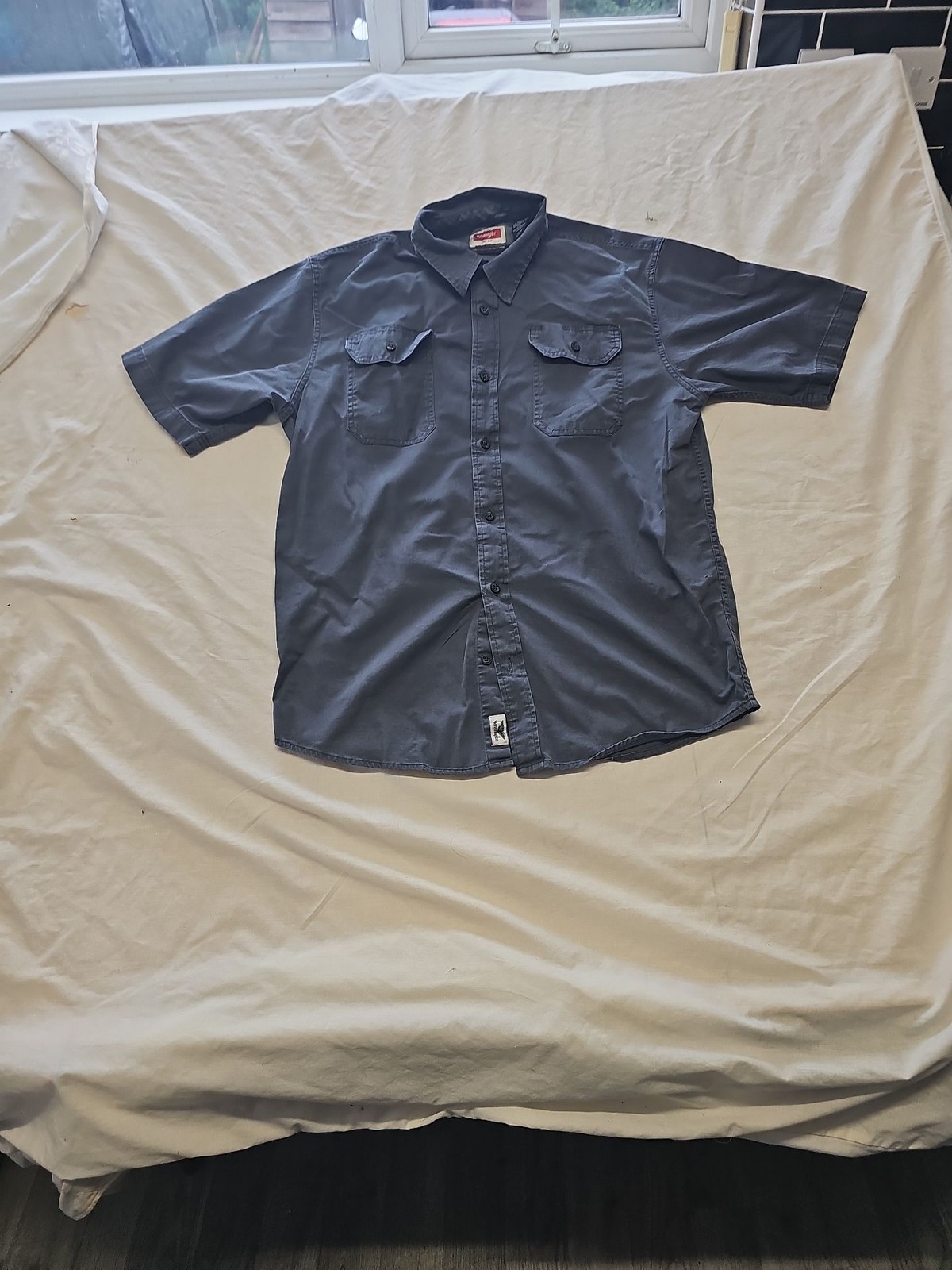 Wrangler Men's Short Sleeve Work Shirt in Charcoal Grey Medium RR1071