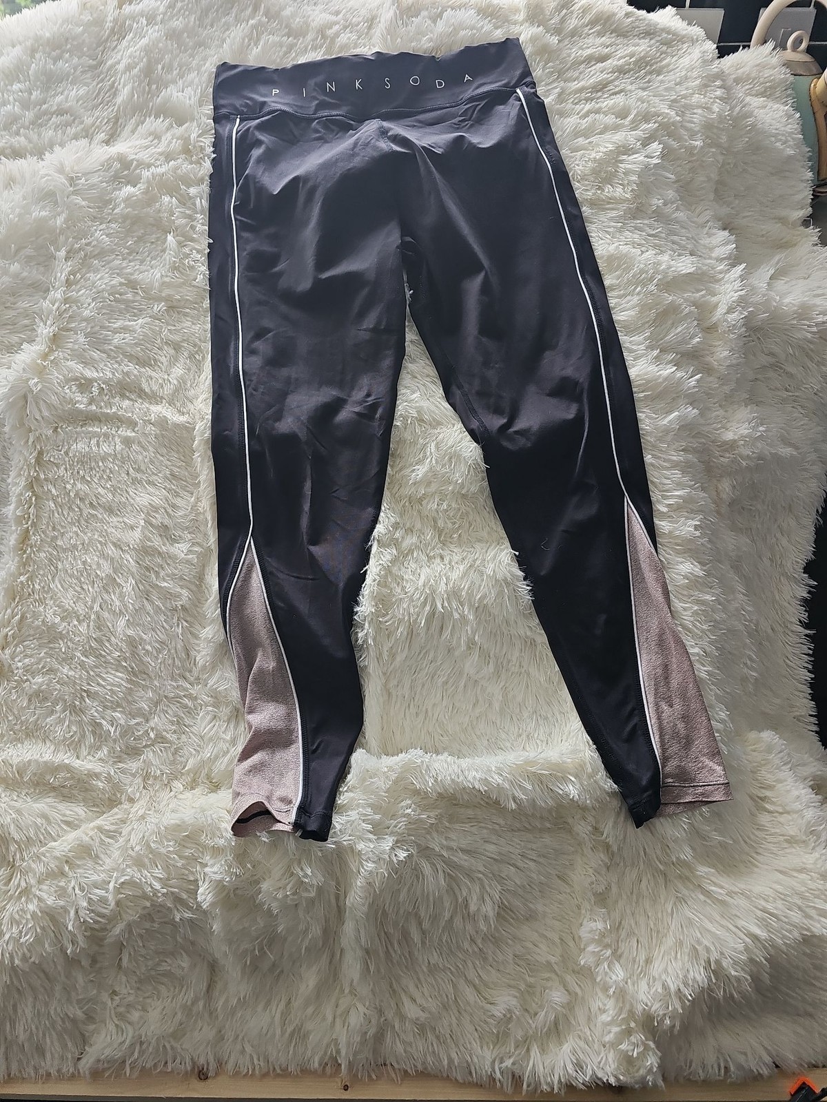 Pink Soda Sport Black and Rose Gold Metallic Panel Leggings ref0008