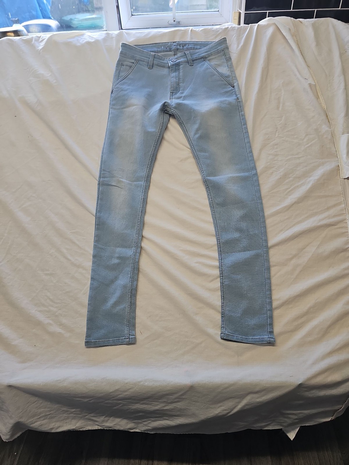 Live Free Light Wash Slim Fit Jeans W30 L31 UU1107