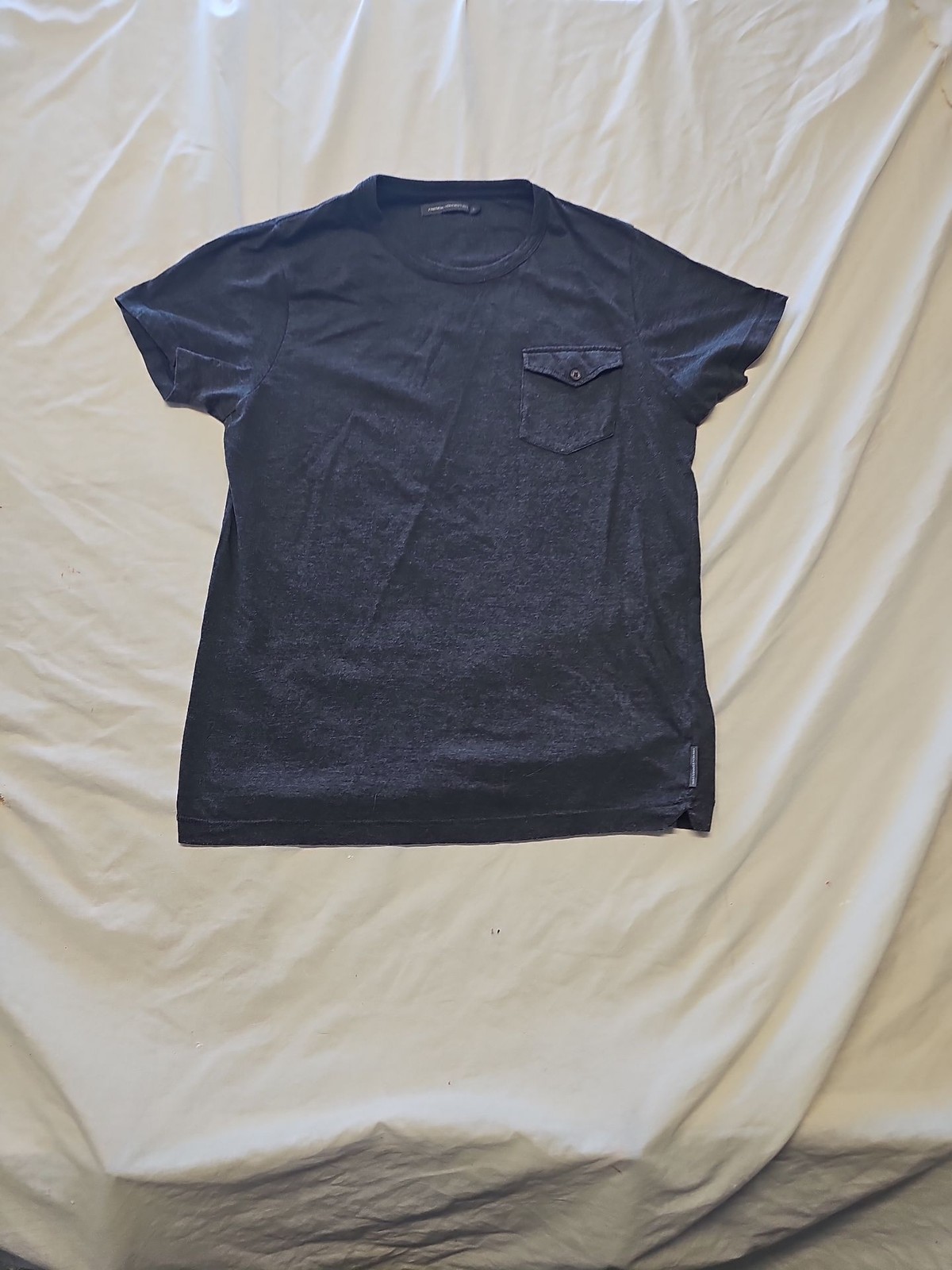 French Connection Men's Charcoal Grey Button Pocket T-Shirt L PP332