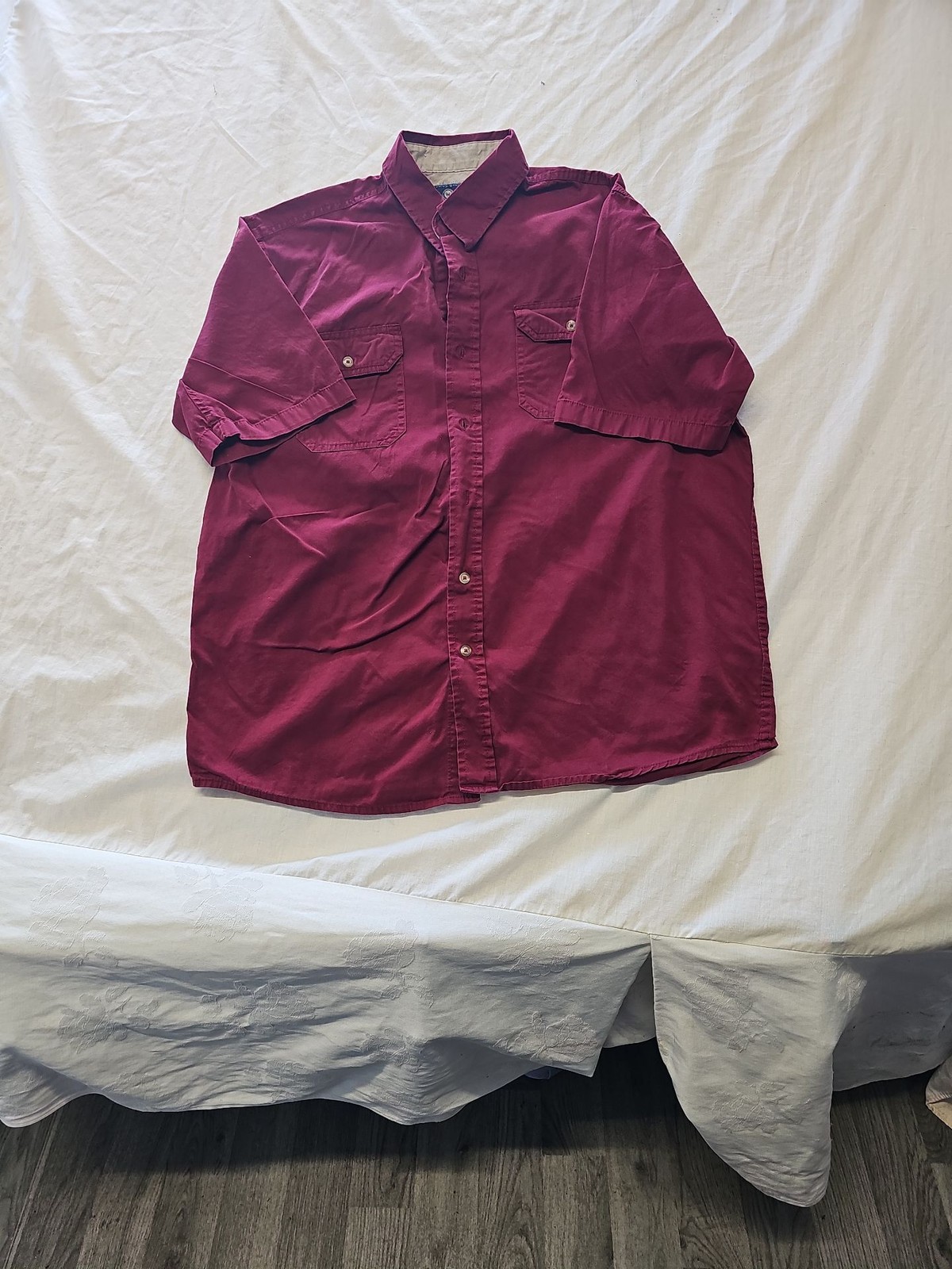 Wrangler Authentic Maroon Short Sleeve Button Down Shirt Large SS1085