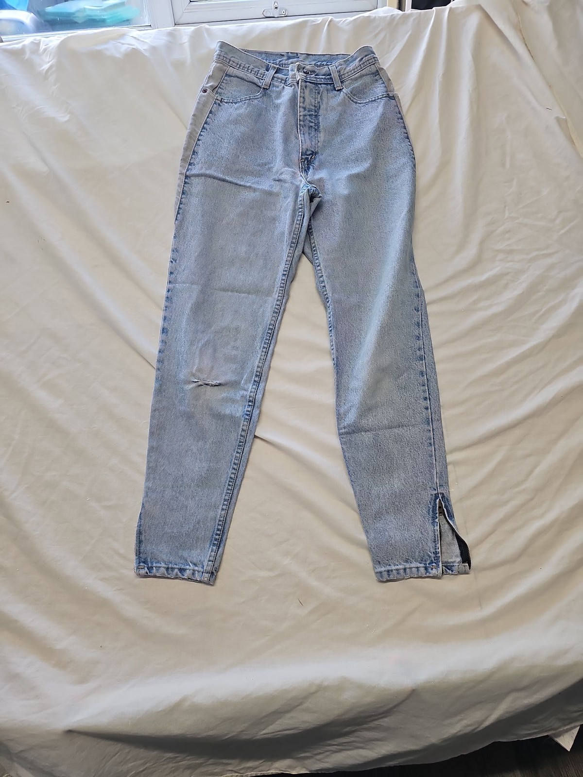 Vintage Santana Light Wash High-Waisted Slim Jeans with Ankle Zips W26 L29UU1110
