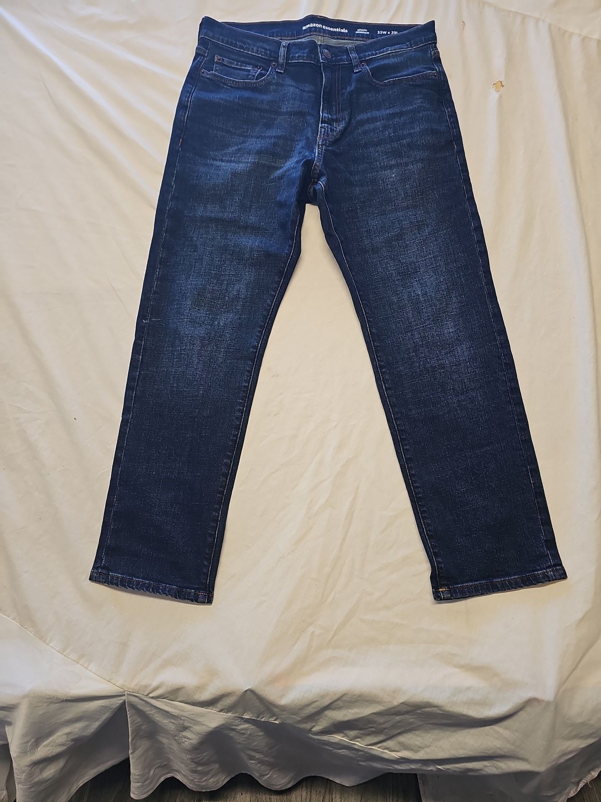 Amazon Essentials Men's Athletic Fit Blue Jeans 33W x 29L JJ337