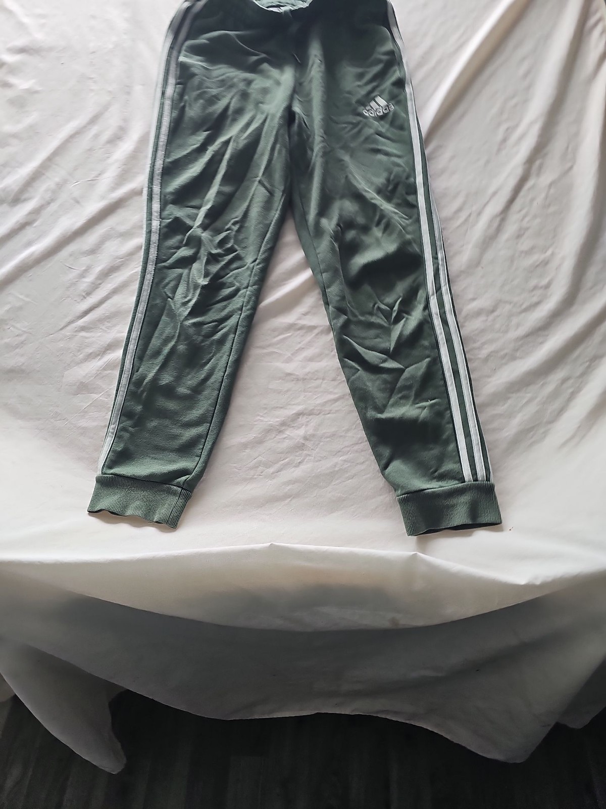 Adidas Men's Three-Stripe Cuffed Joggers in Olive Green S 400