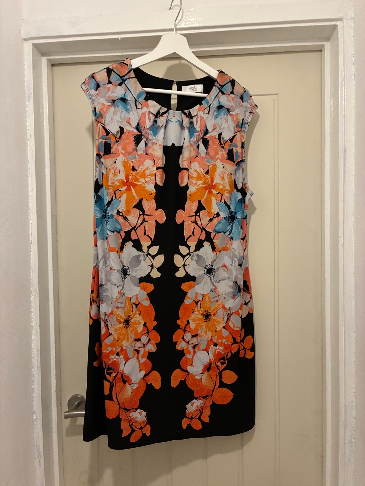 Wallis - size large petite black and Orange floral print shift dress