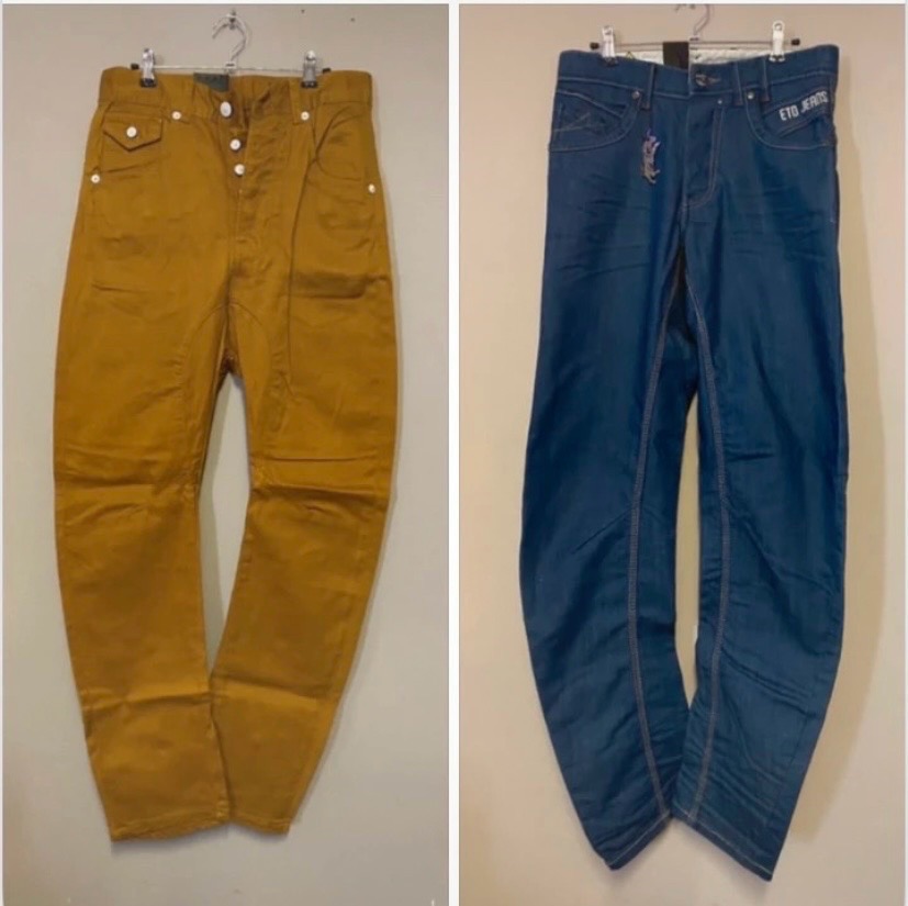 2 pairs of men’s jeans size 28