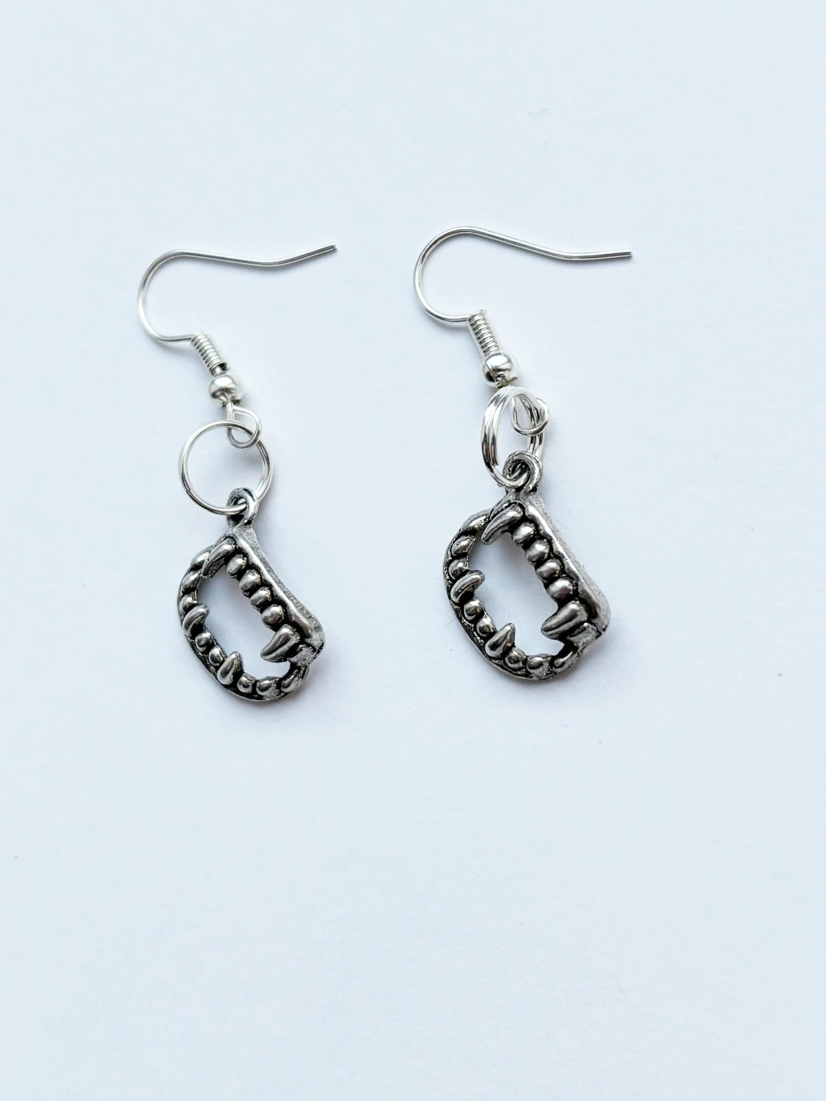 Fang Dracula Teeth Silver earrings | emo goth cool fashion rock tattoo