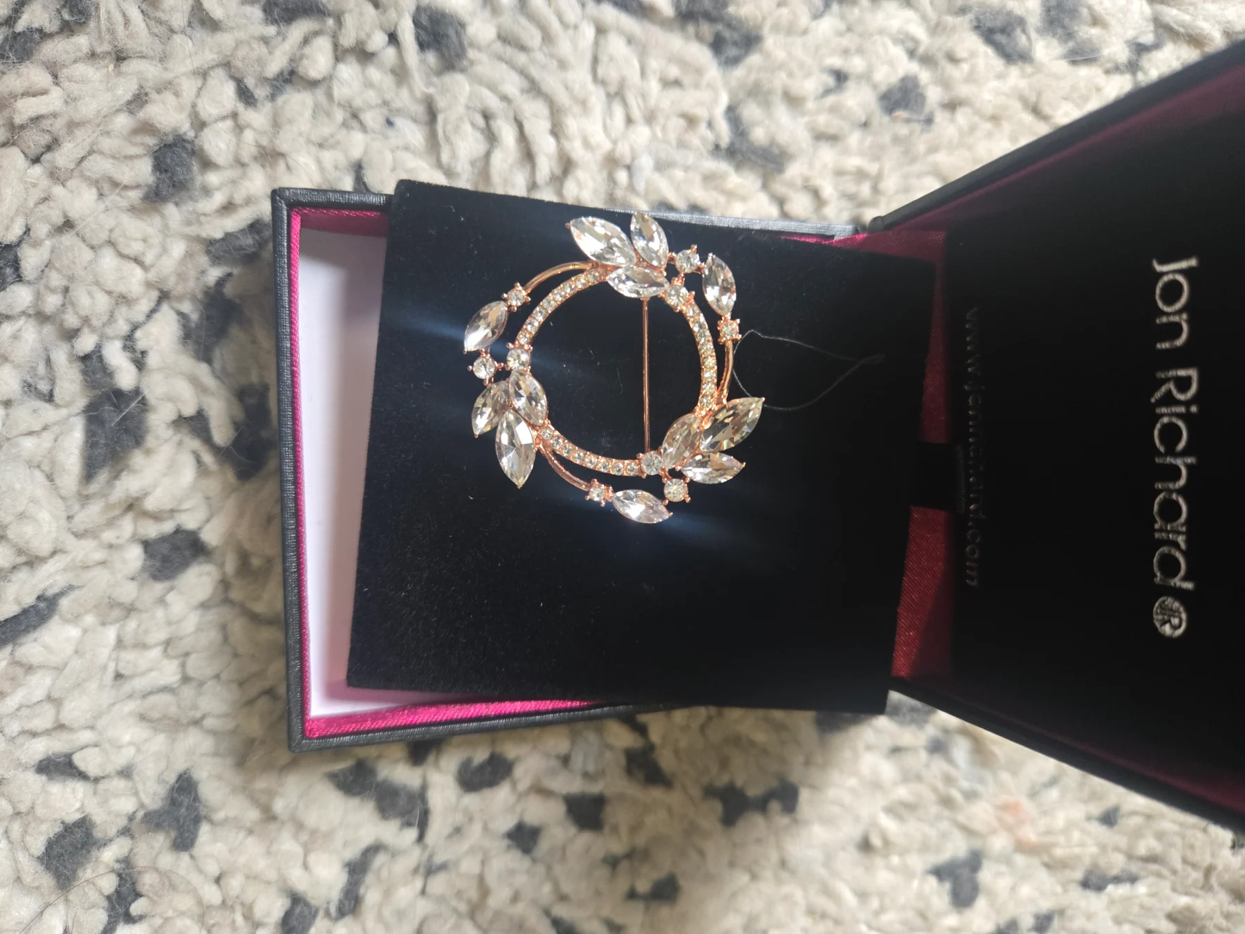 Brooche