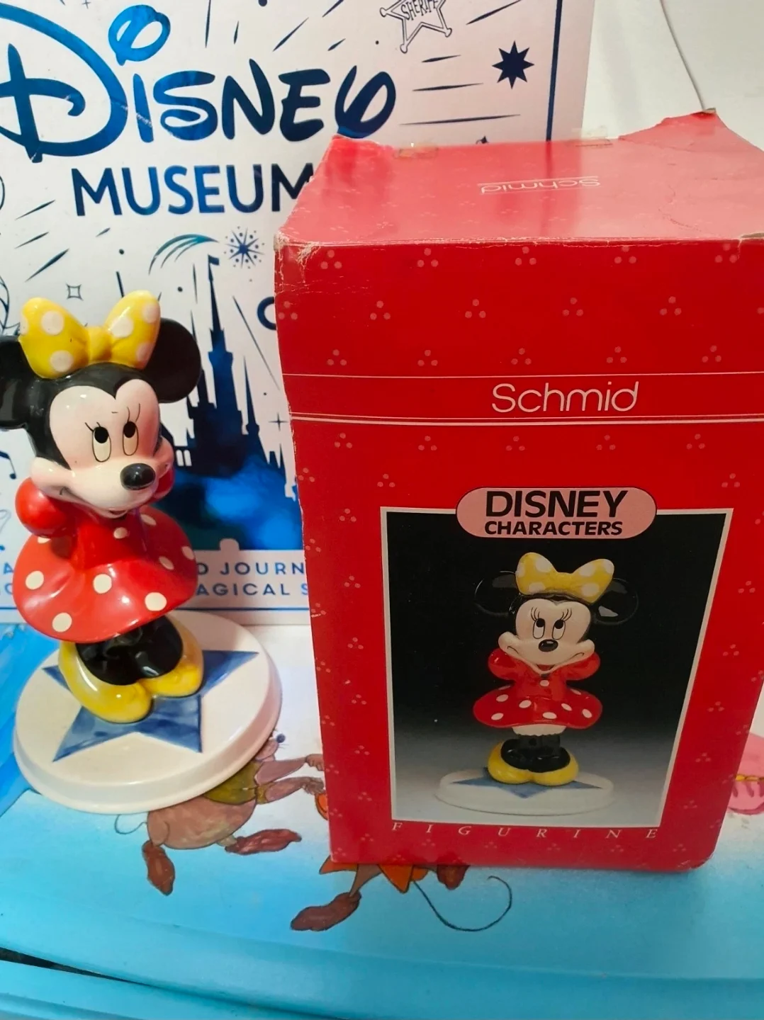 Vintage Disney Minnie Mouse Schmid Figurine Original Box  Ceramic Collectible