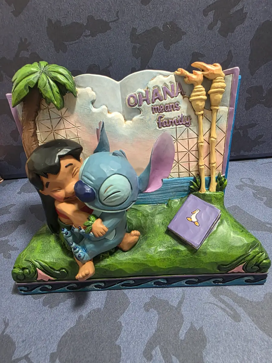 Disney Showcase Traditions Lilo & Stitch Ohana Means Family Figurine Jim Shore
