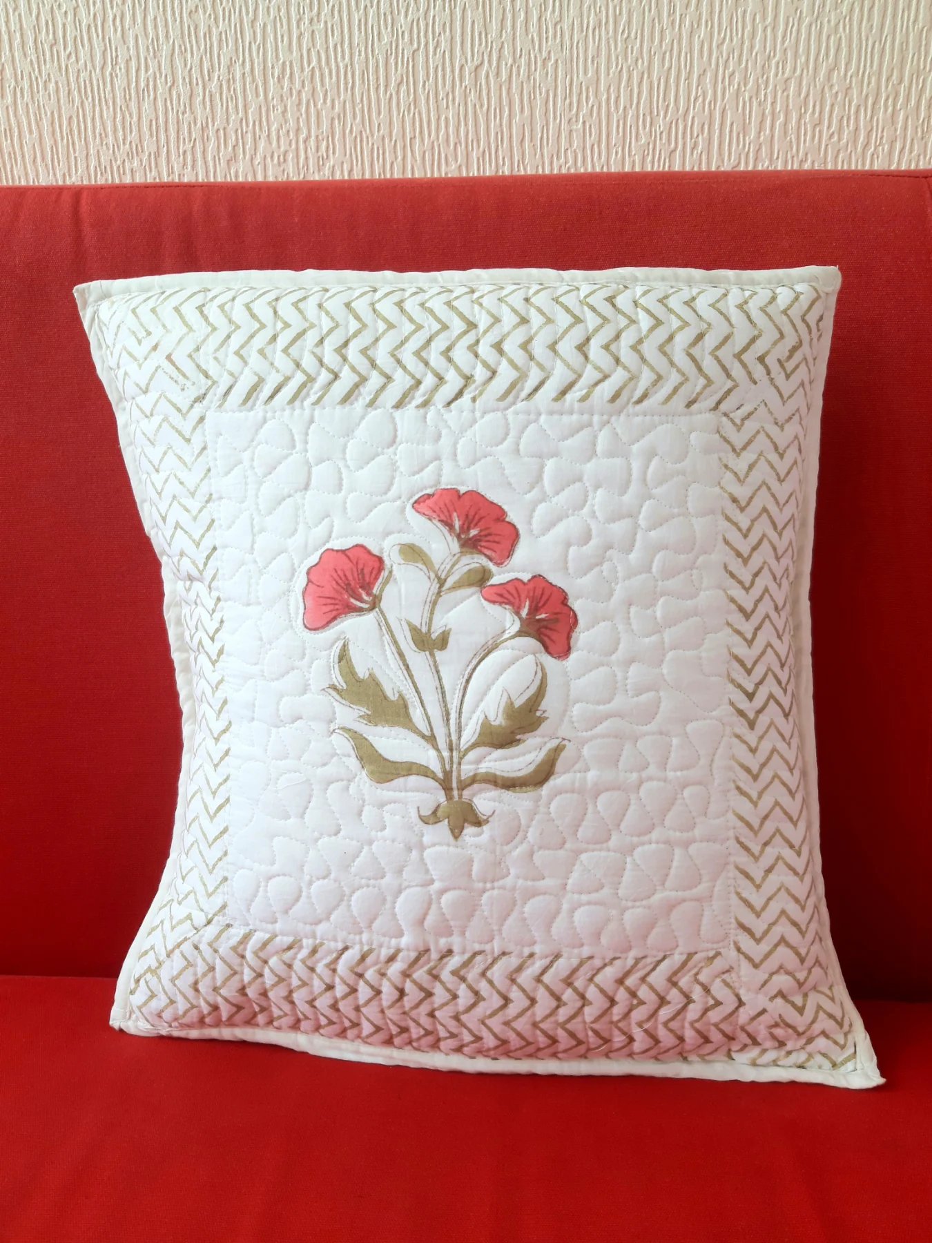 Quilted cotton cushion cover set