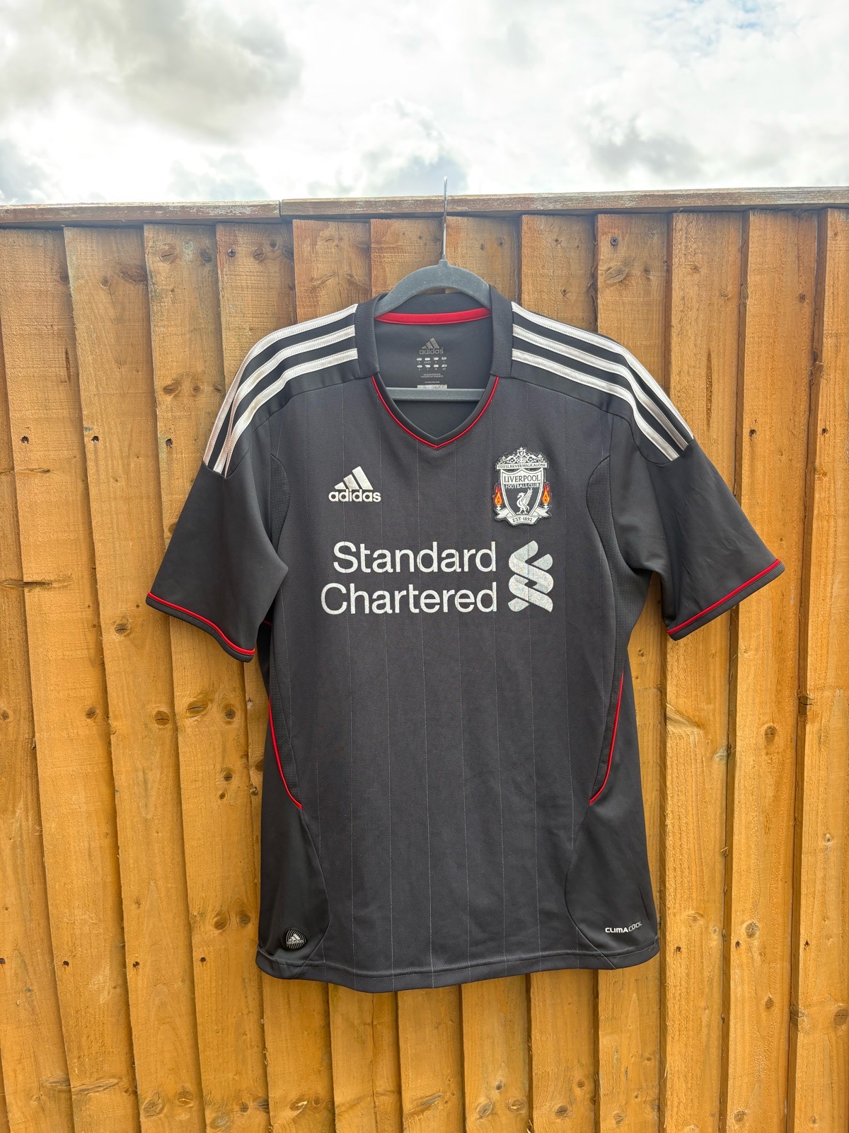 Liverpool 2011-2012 top grey