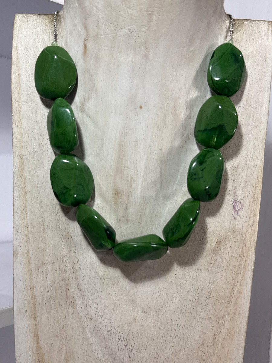 Chunky green bead necklace