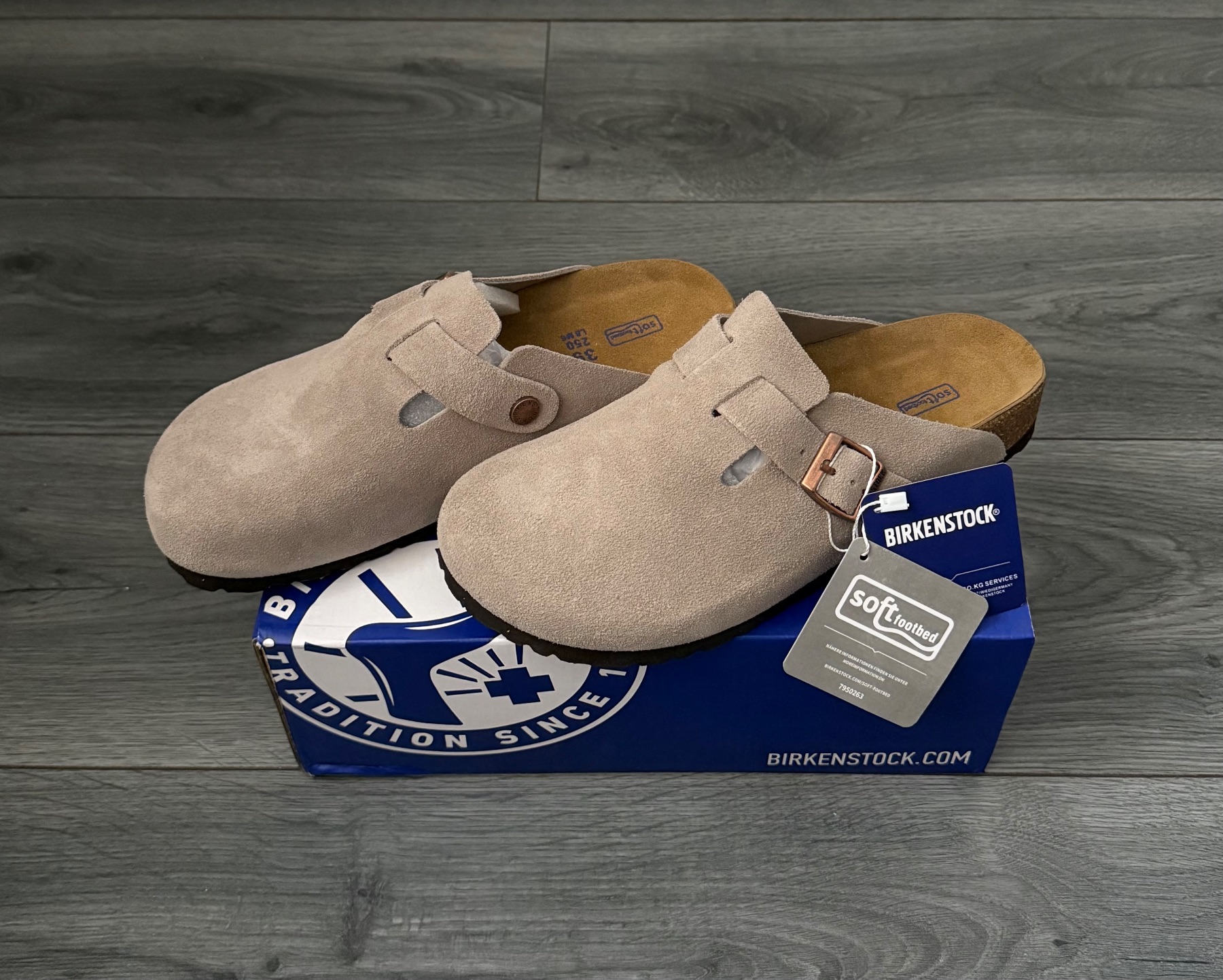 Unisex Birkenstock Boston ‘taupe’ Clogs Soft Footbed Adjustable Fit (size 5.5)
